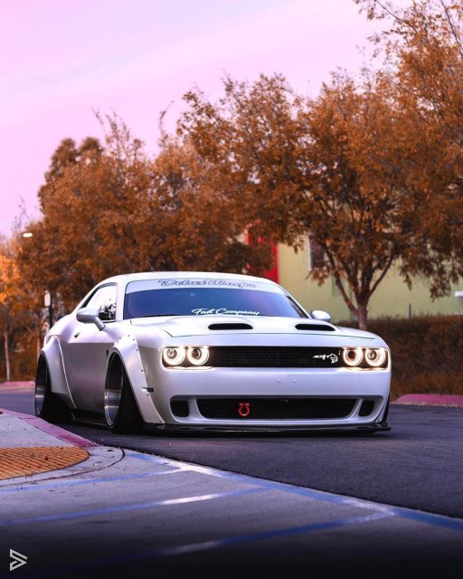 dodge-challenger-hellcat-angel-flies-low-140260_1.jpg